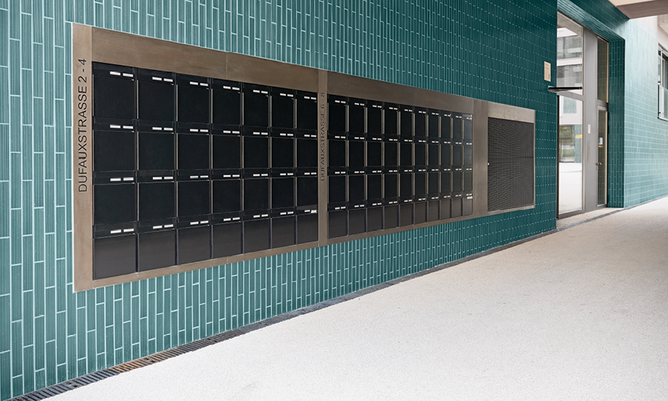 Mailbox s: 99 | Opfikon