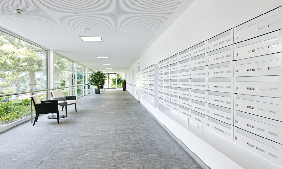 Mail distribution system s: 177 | Bern