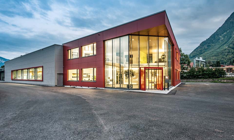 Glass facade s: 311 | Wimmis